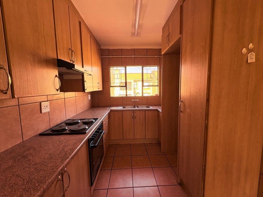 2 Bedroom Property for Sale in Vaalpark Free State